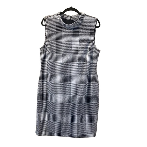Sharagano Dresses & Skirts - Sharagano Sleeveless Black & White Plaid Sheath Dress Size 12